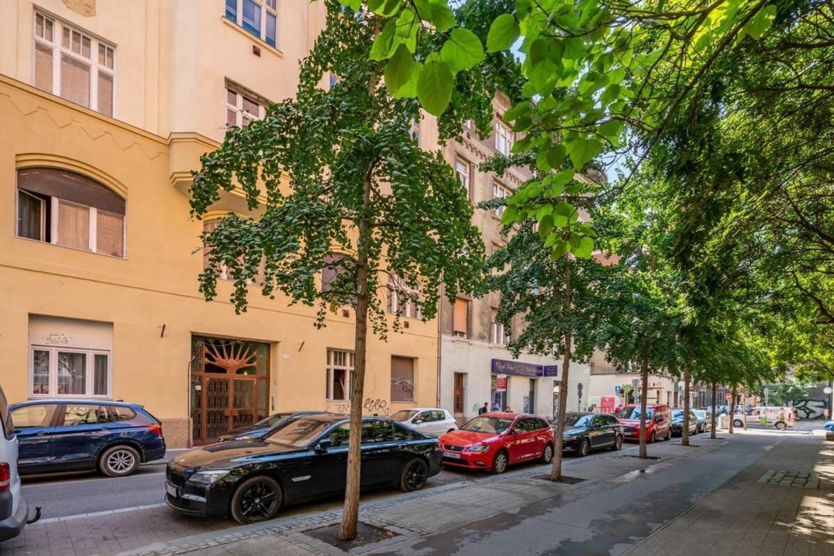 Ultra Central Studio Budapest Exterior photo
